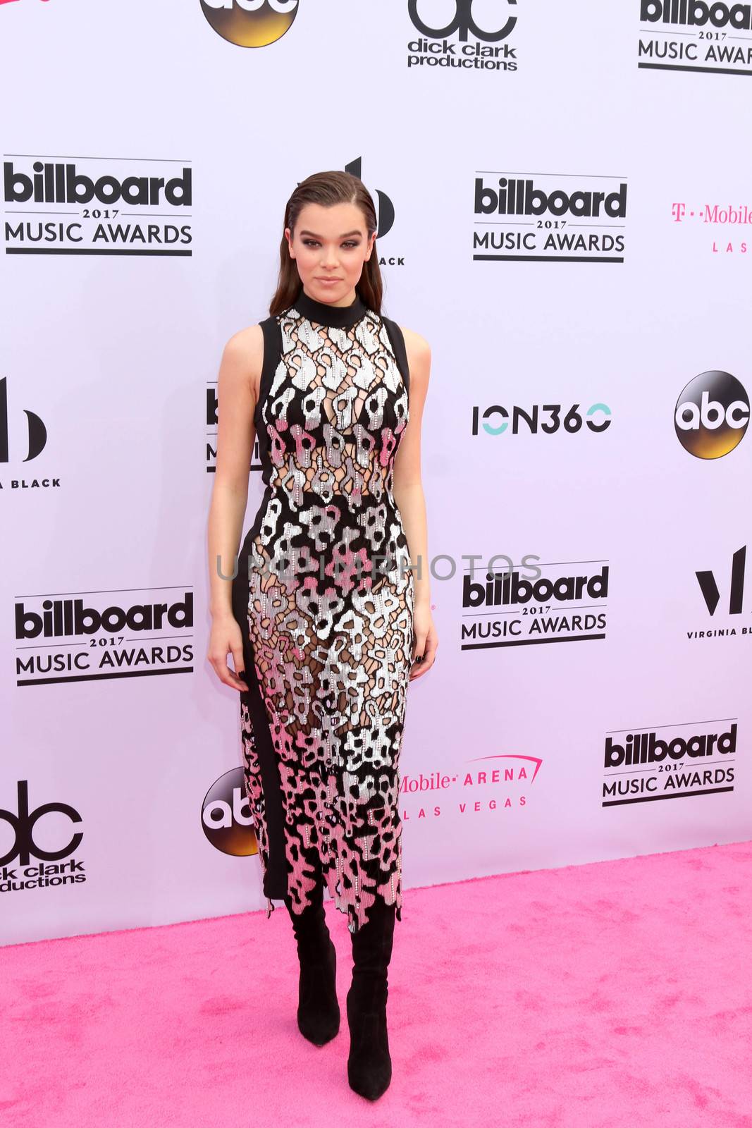 Hailee Steinfeld
at the 2017 Billboard Awards Arrivals, T-Mobile Arena, Las Vegas, NV 05-21-17/ImageCollect by ImageCollect