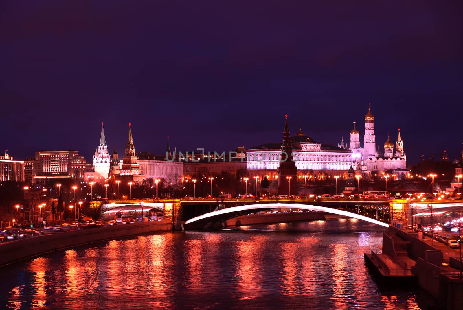 Night landscape of the Kremlin by Vadimdem