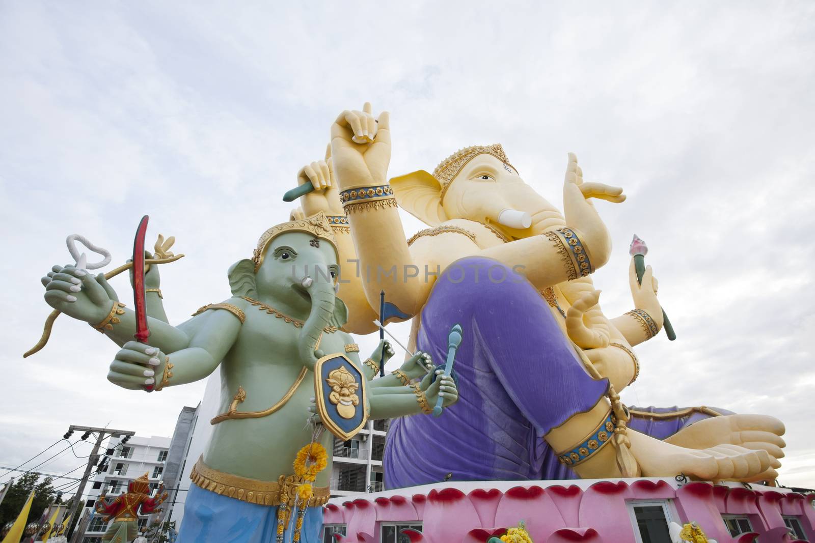 Big Ganesha with White sky Ganesha, Lord of Success