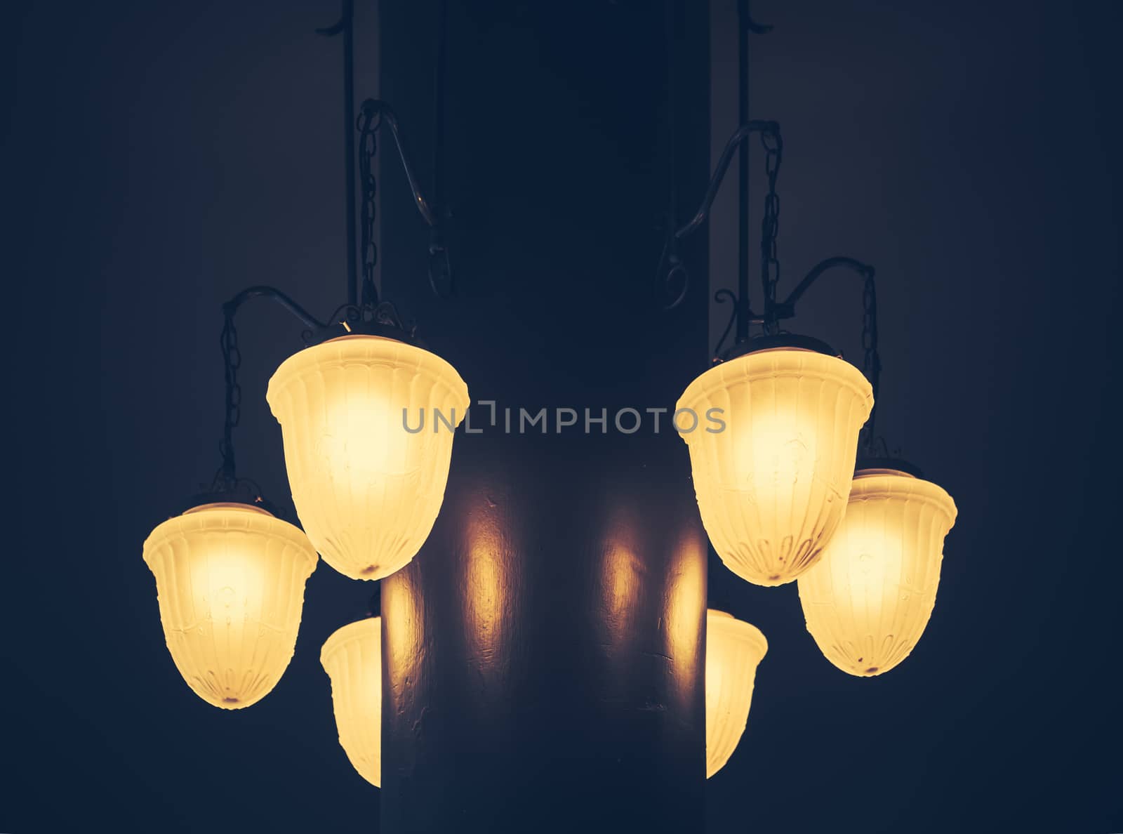 Old light bulb tone vintage by ahimaone