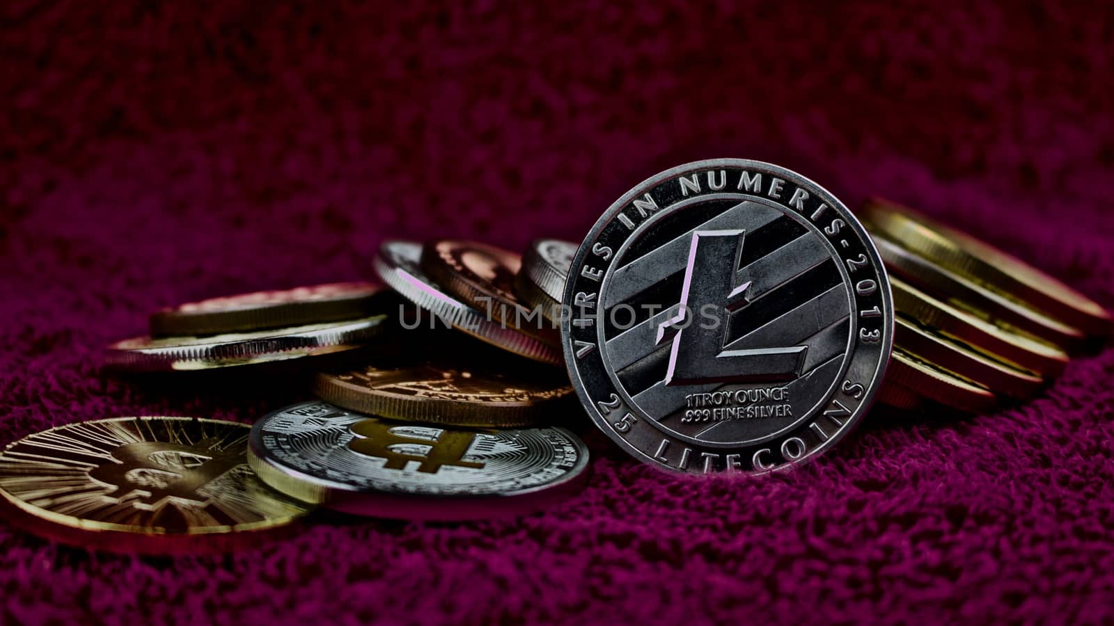 Cryptocurrency physical silver litecoin and bitcoins