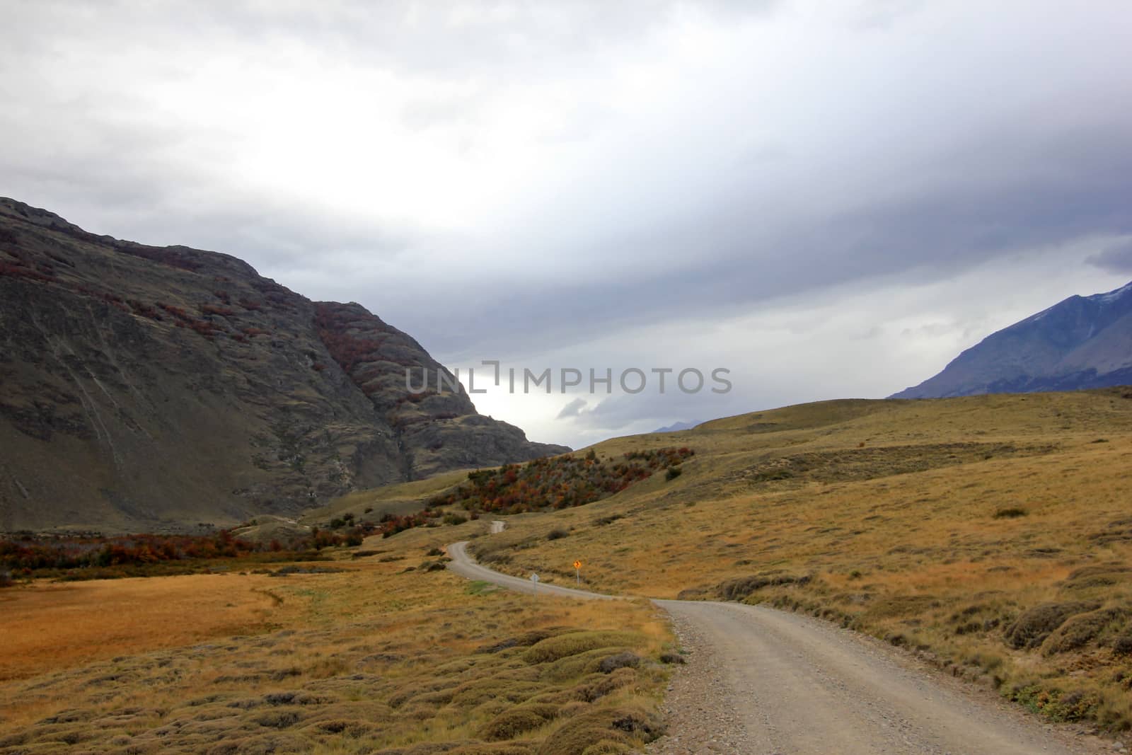 Beautiful landscape near Paso Roballos, Argentina and Chile by cicloco
