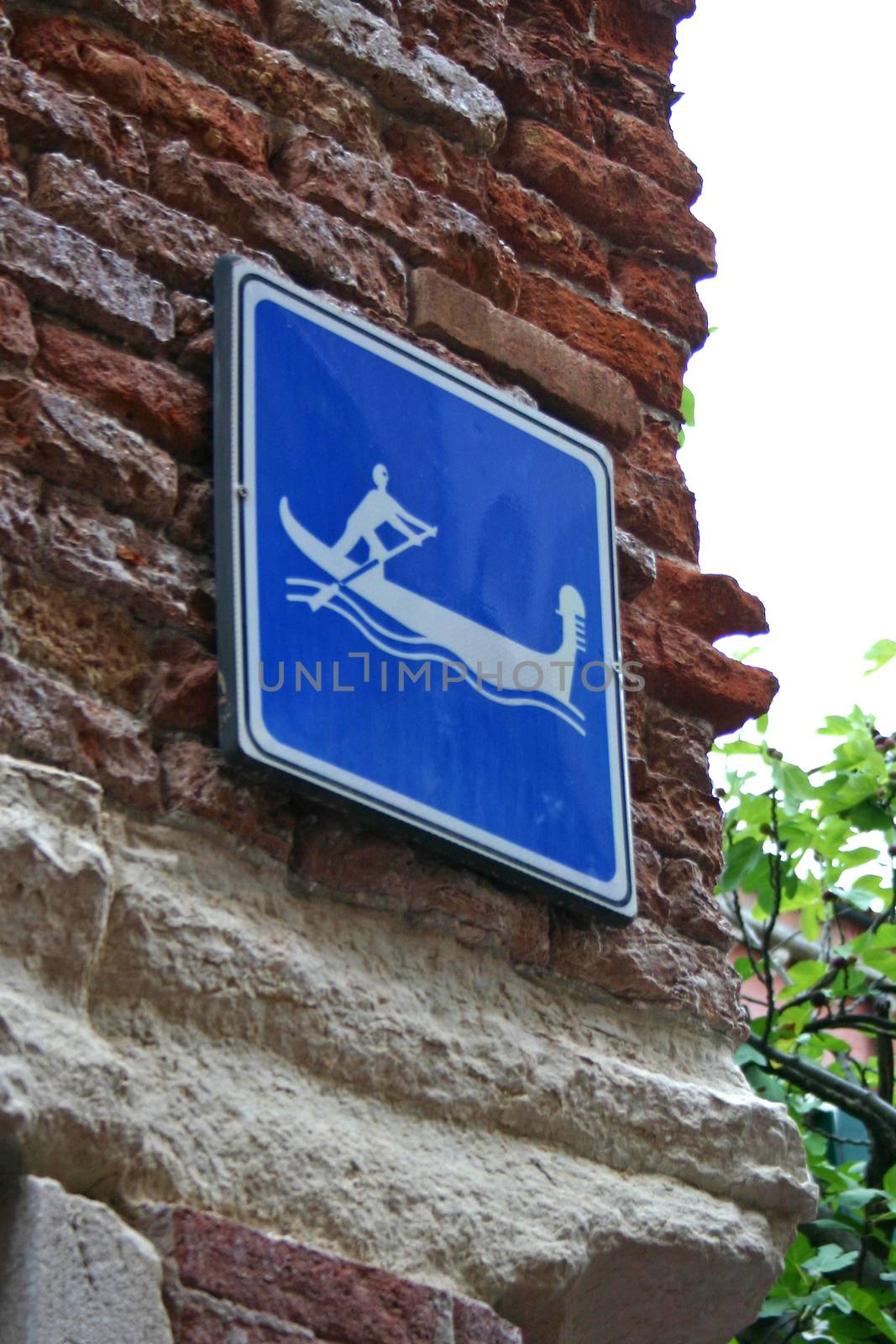 Gondola Sign by Kartouchken