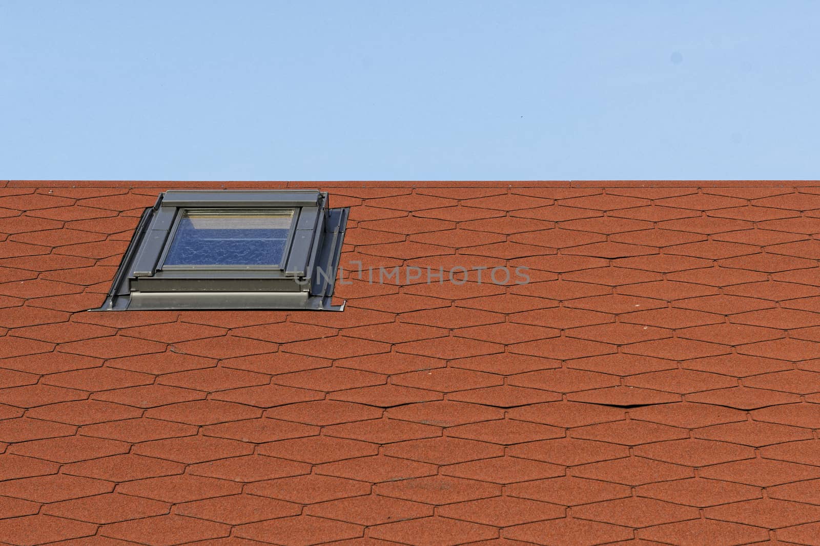Part of the red roof with sunroof