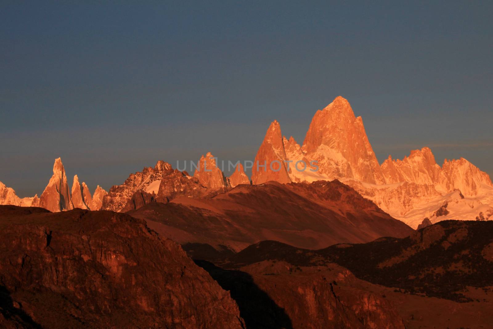 Fitz Roy and Cerro Torre mountainline at sunrise, Patagonia, Argentina by cicloco