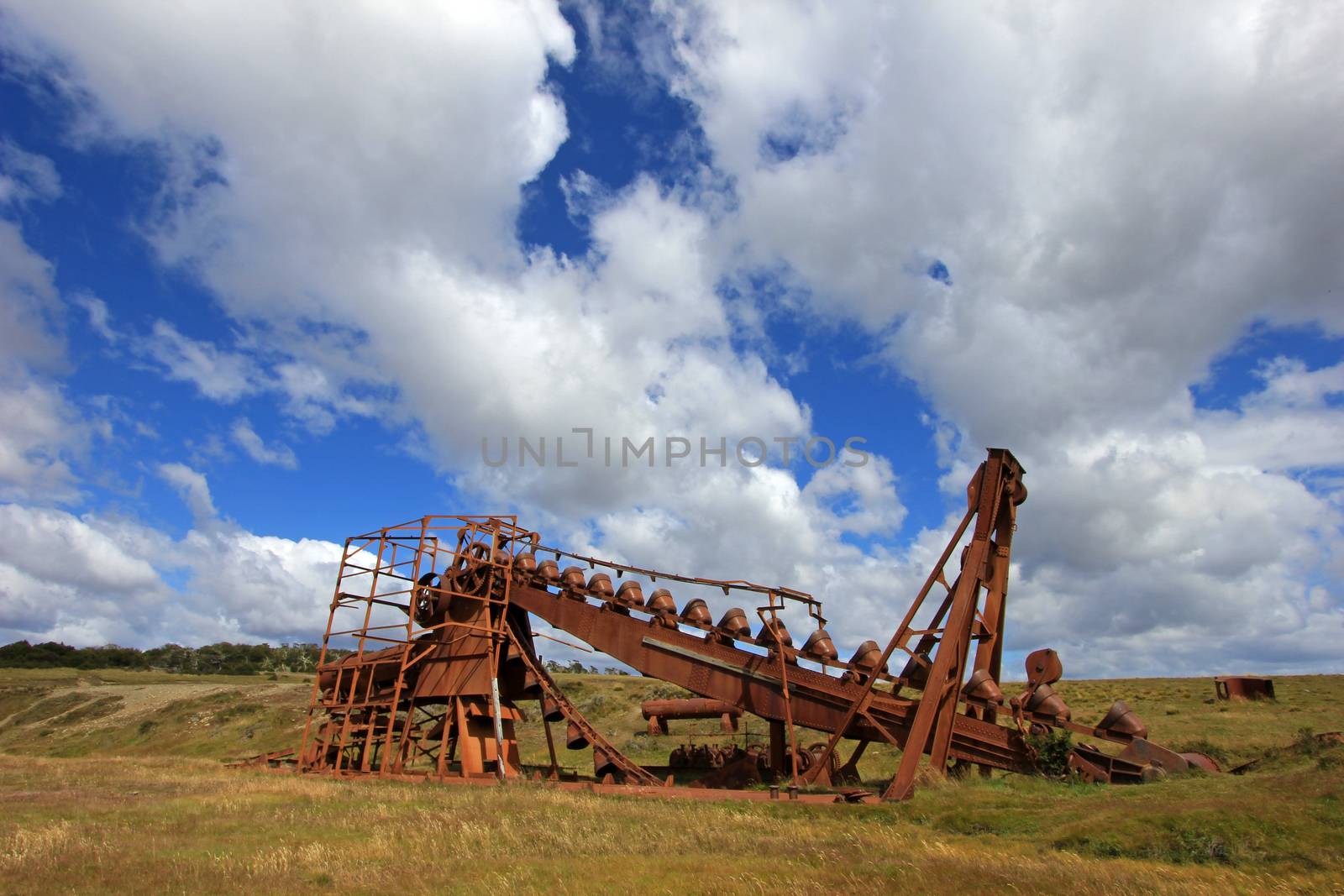 Abandoned gold dredge, Tierra Del Fuego, Chile by cicloco