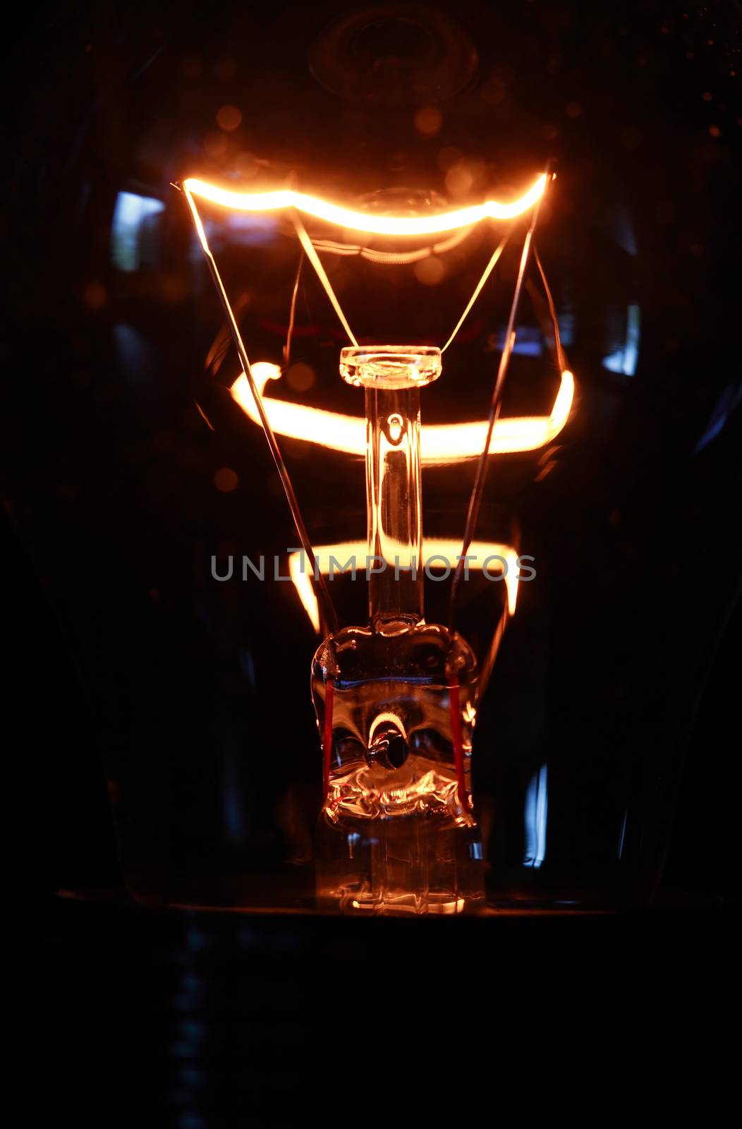 Glowing Light Bulb by kvkirillov