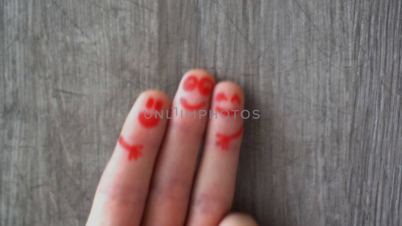happy fingers.beautiful faces painted on the toes by nolimit046