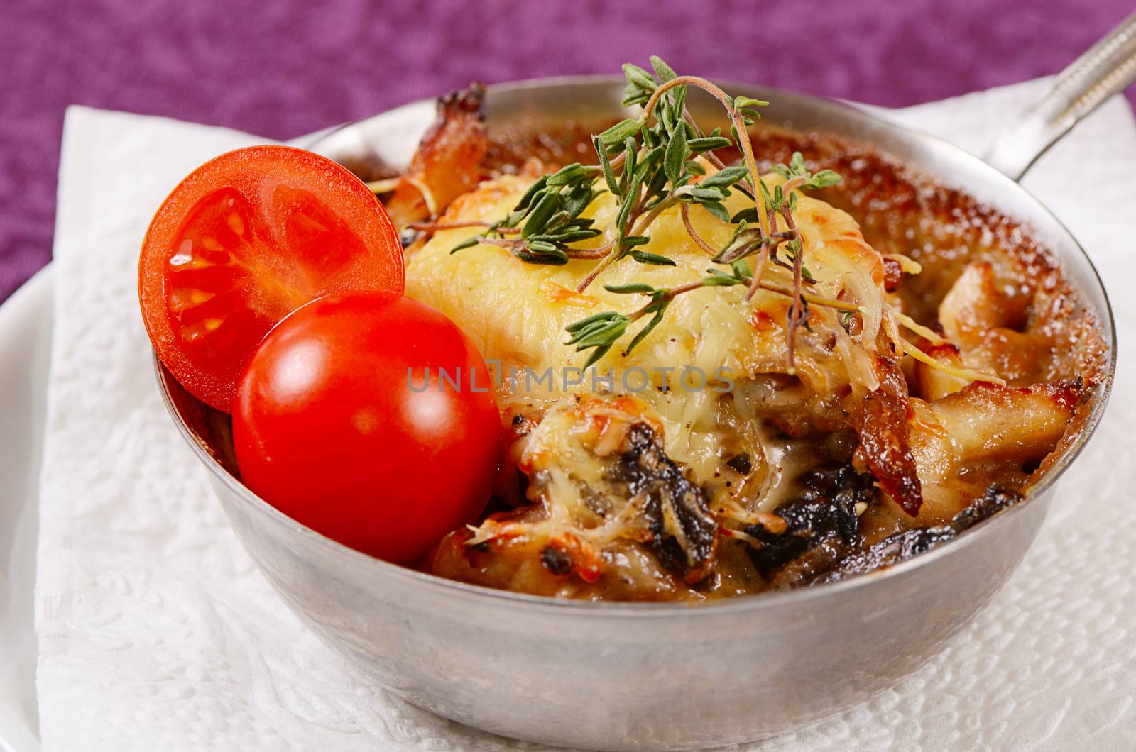 The Julienne with chicken, mushrooms and cheese