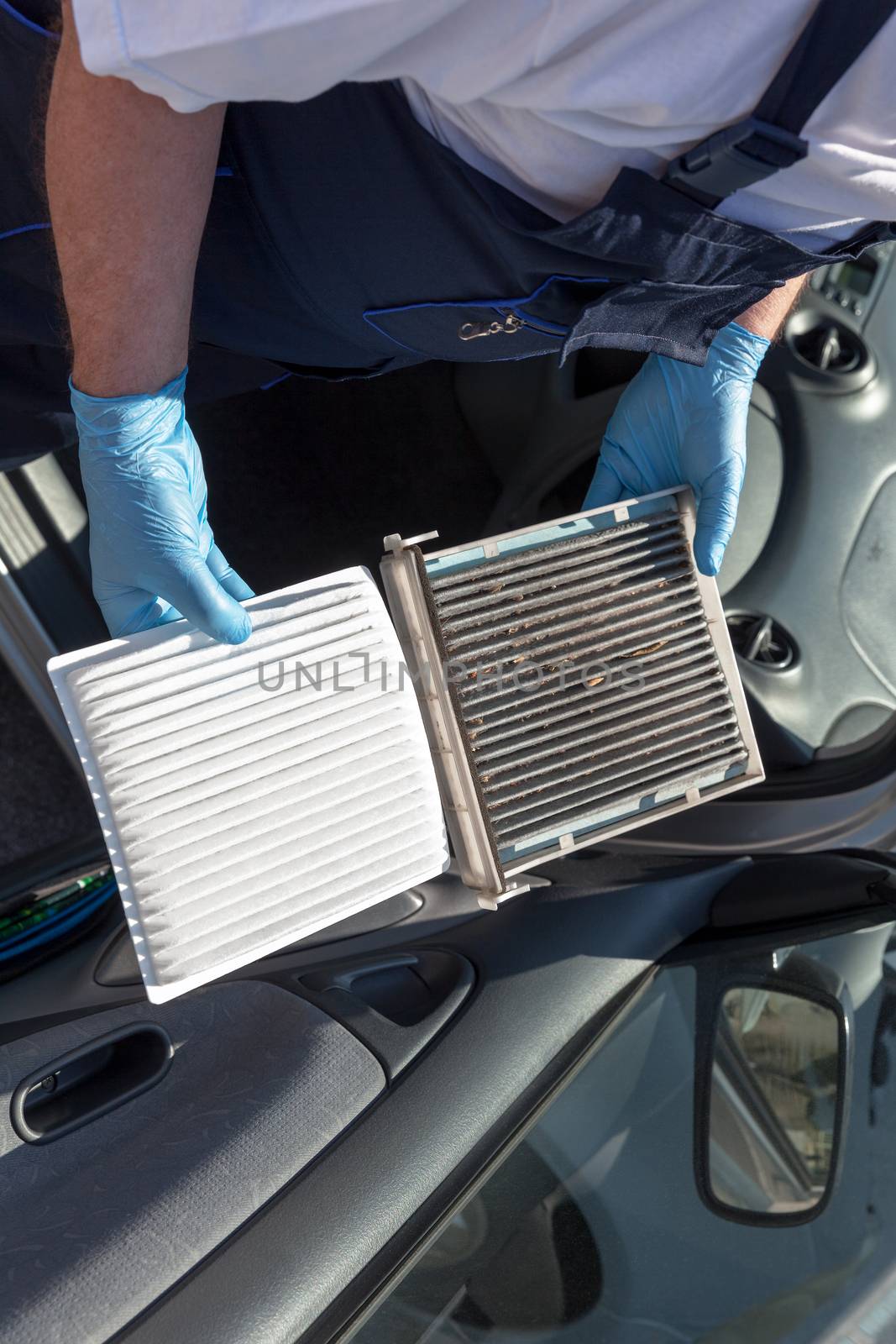 Clean and dirty cabin air filter for car