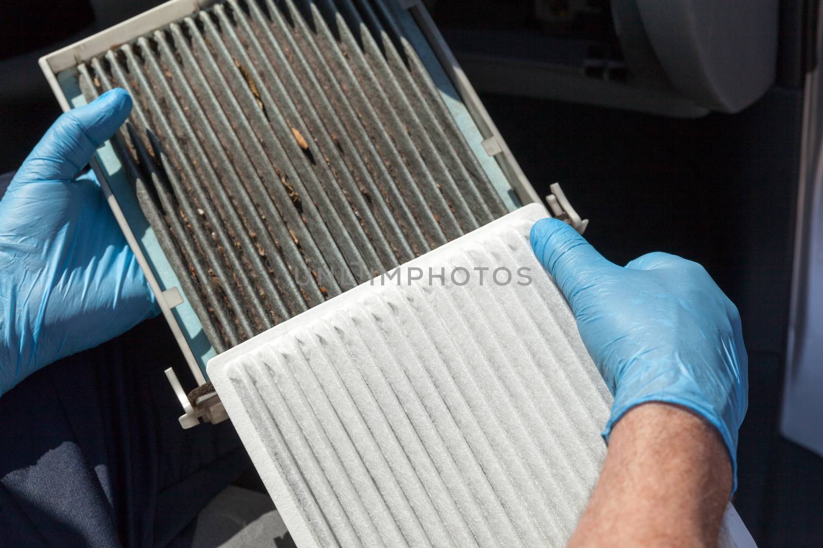 Replacing the cabin air filter by wellphoto