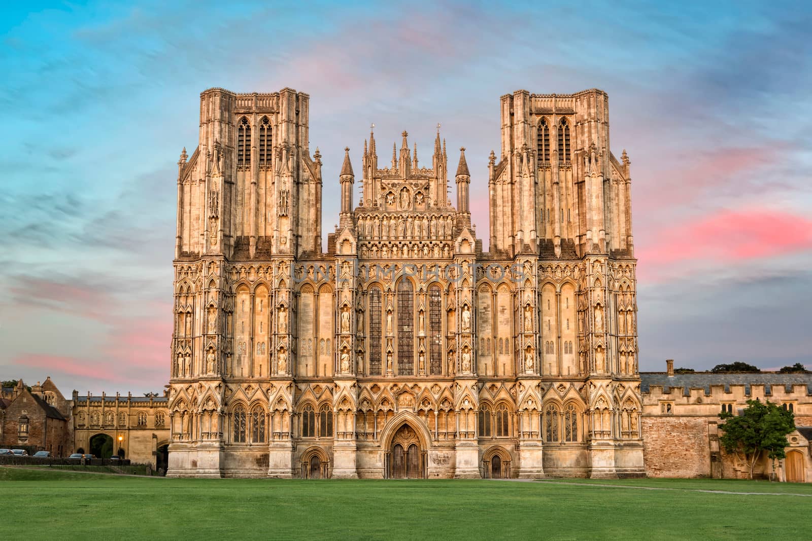West front of Cathedral Church of Saint Andrew at sunset. The Wells Cathedral was built between 1175 and 1490.