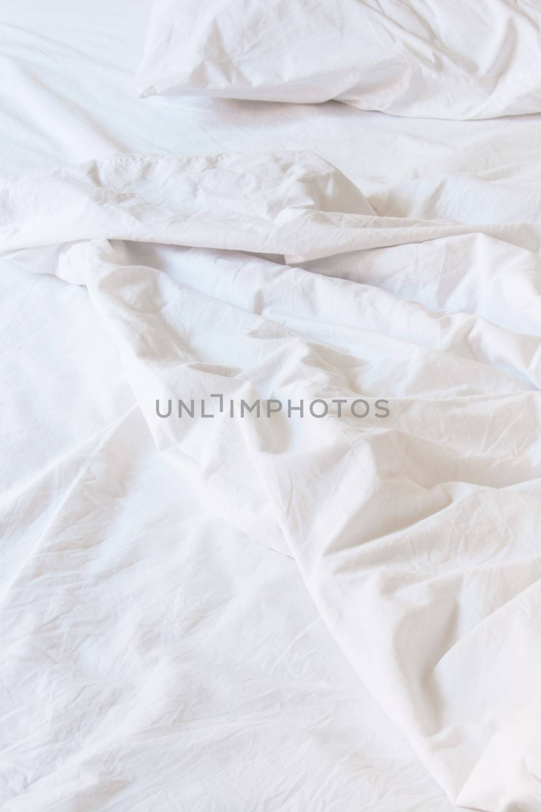 white blanket messy, white bedding sheet messy  by rakoptonLPN