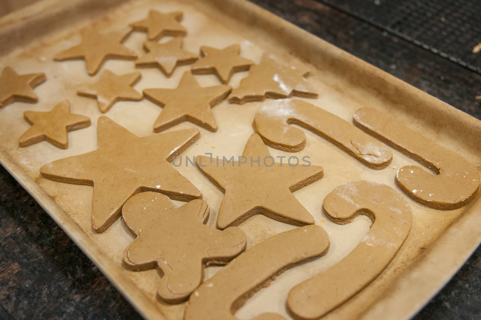 Ready-to-bake holiday gingerbread by Njean