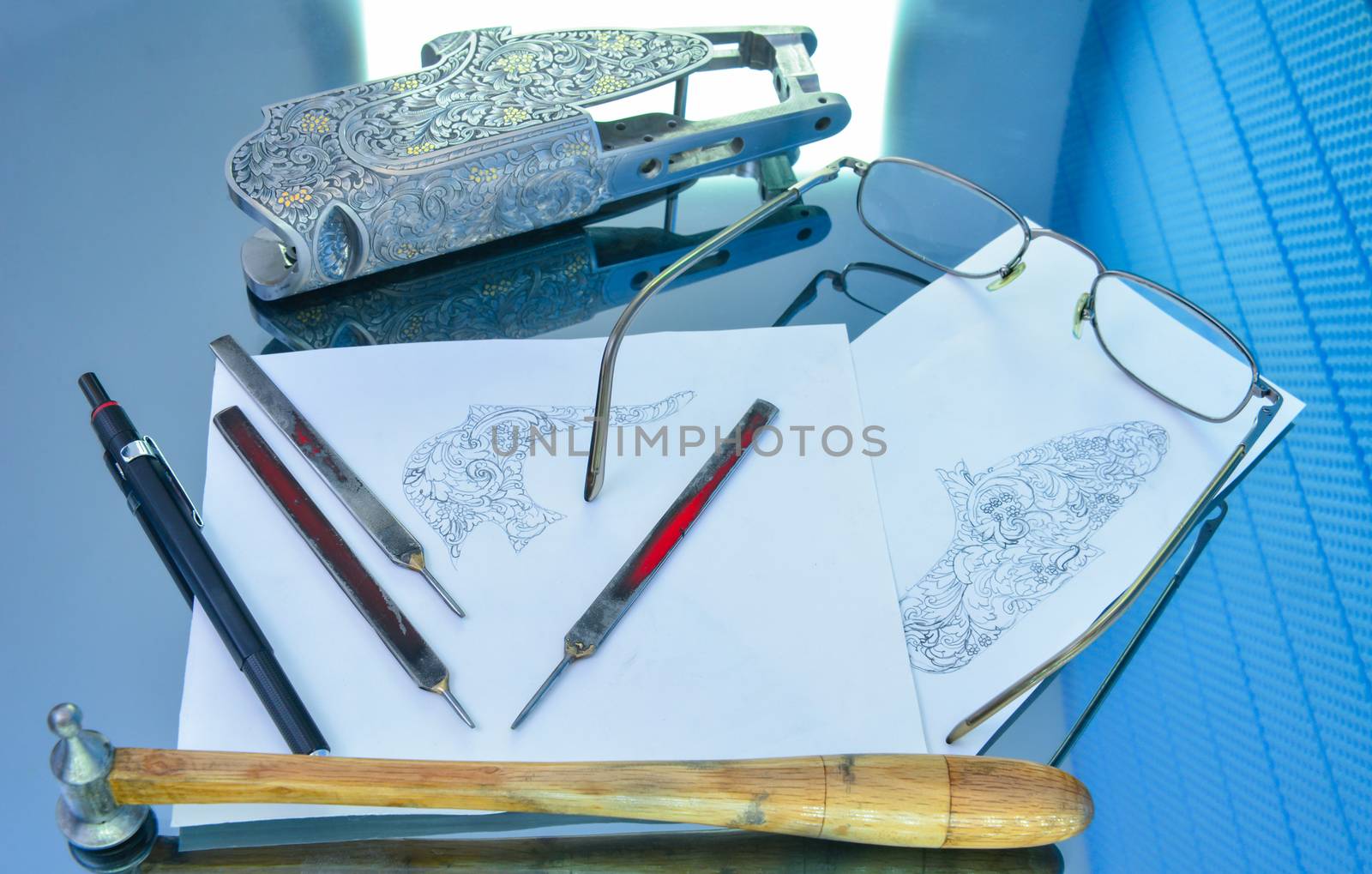 Drawing and engraving art