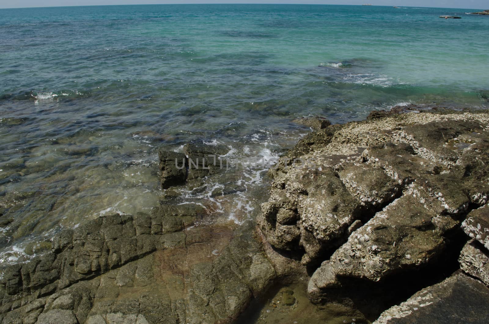 There are 14 white sand beaches on the island, which are surrounded by colourful coral reefs providing such aquatic sports as swimming,
snorkeling and scuba diving. The most popular beach areas are: Saikaew Beach, Ao Phai and Ao Vong Duan.