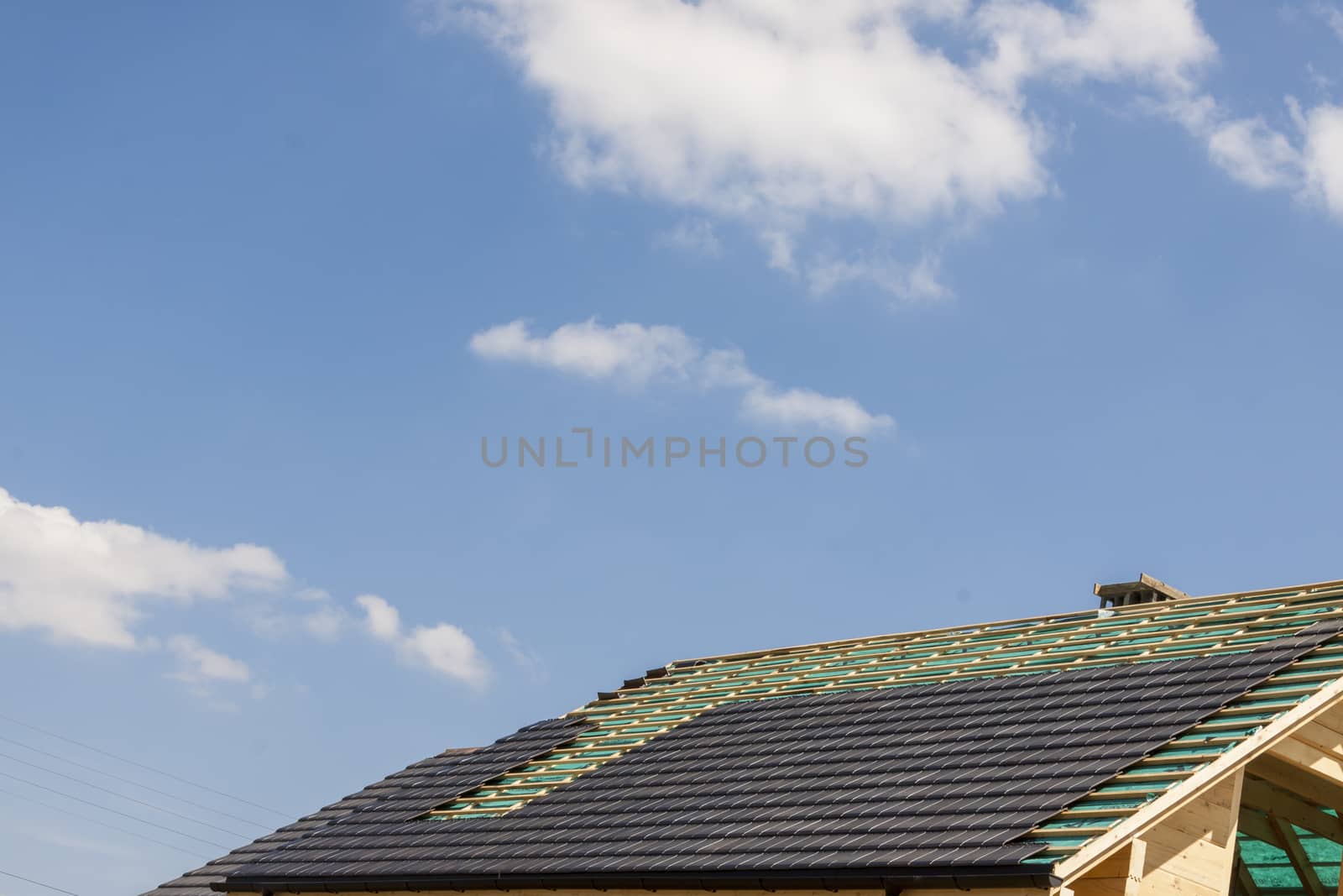 Unfinished roof by parys