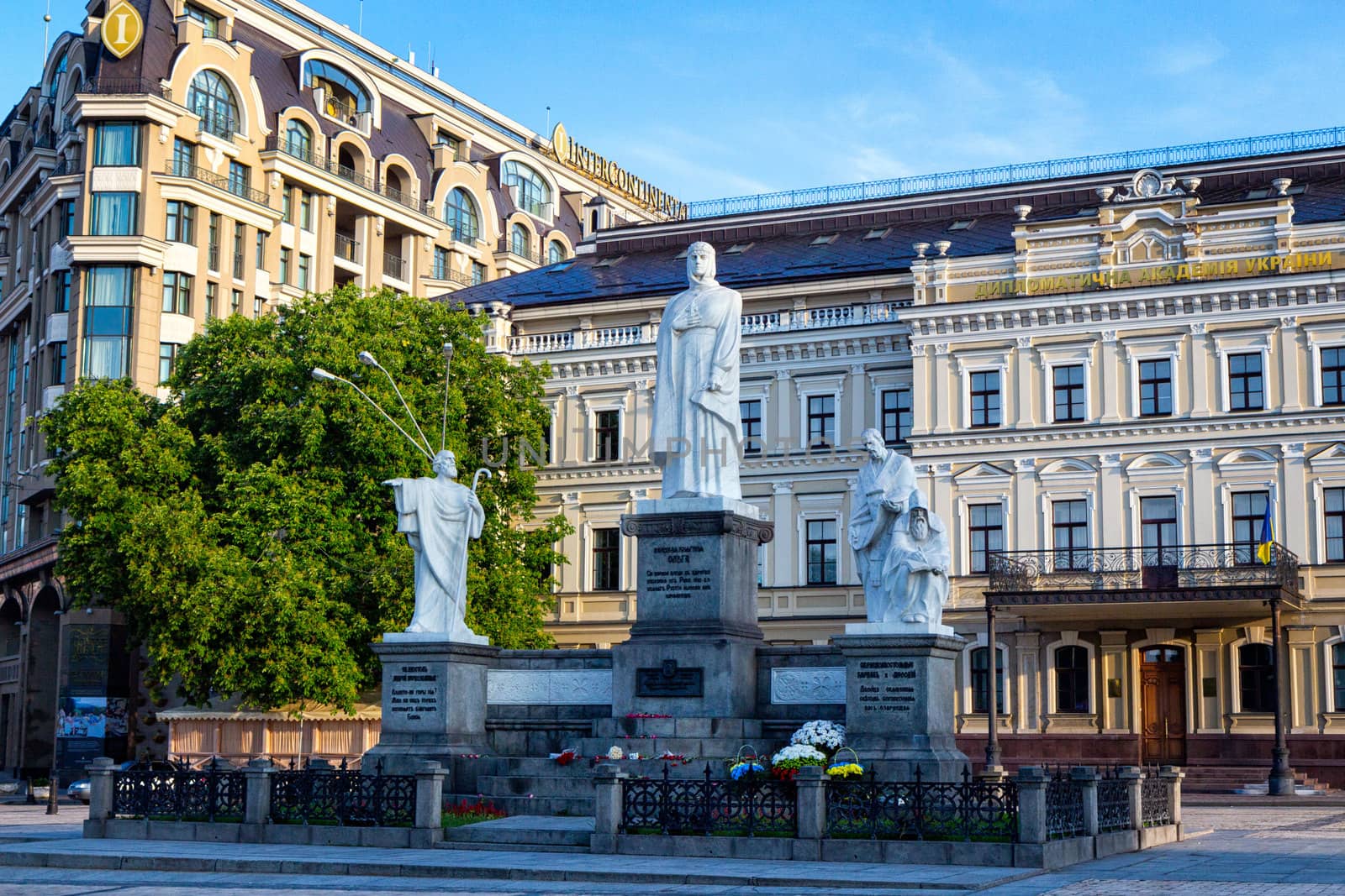 Monument to Princess Olga in front of the Diplomatic Academy