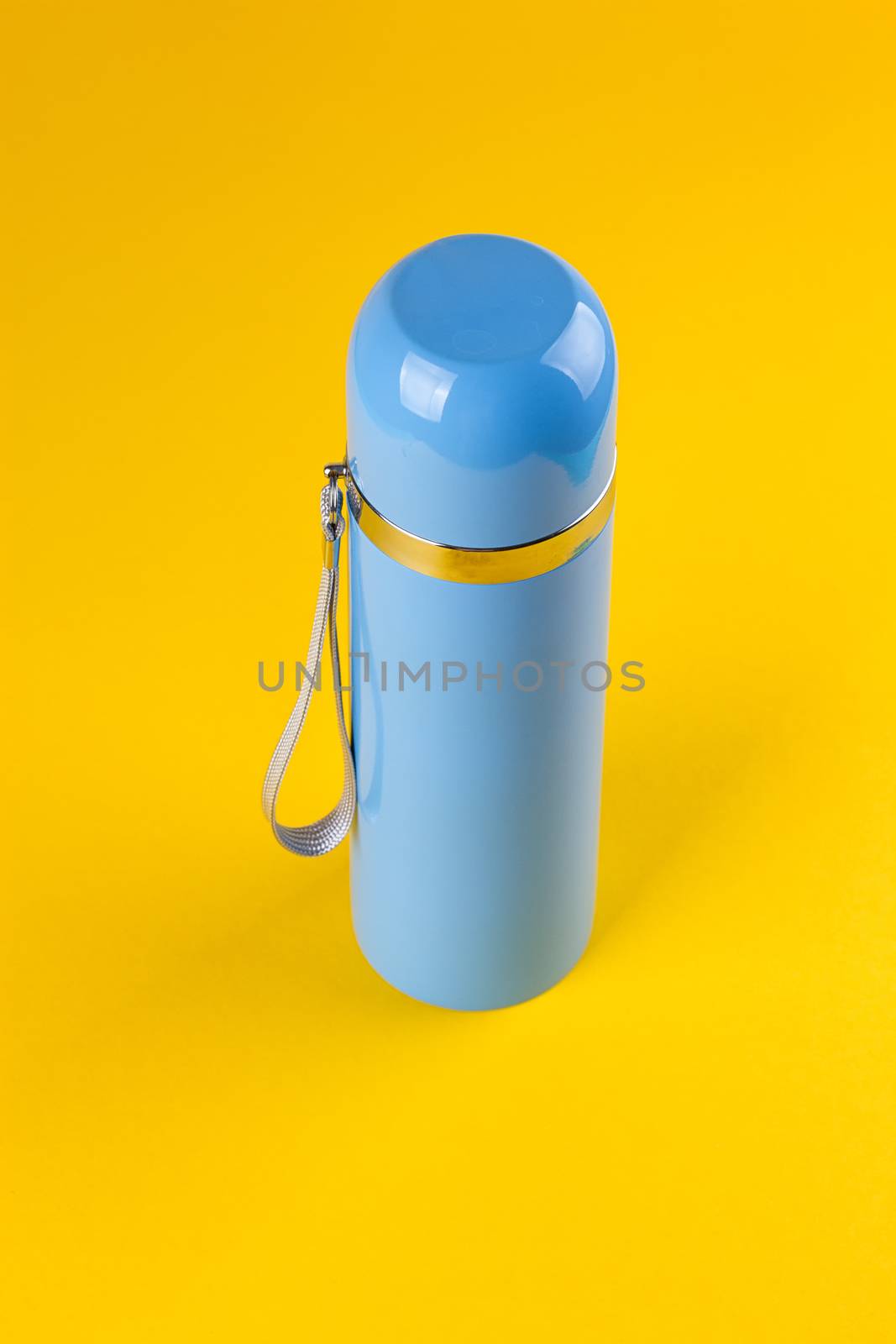 Blue thermos for hot drinks by victosha