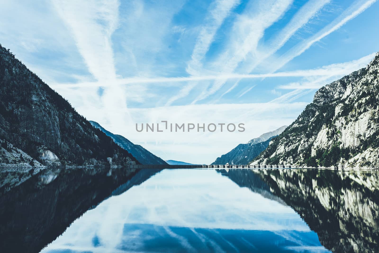 Mountains and lake photo with reflection