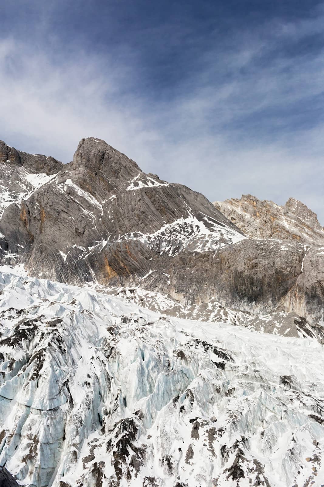 Jade Dragon Snow Mountain (Yulong Snow Mountain) located at Lijiang, Yunnan, China