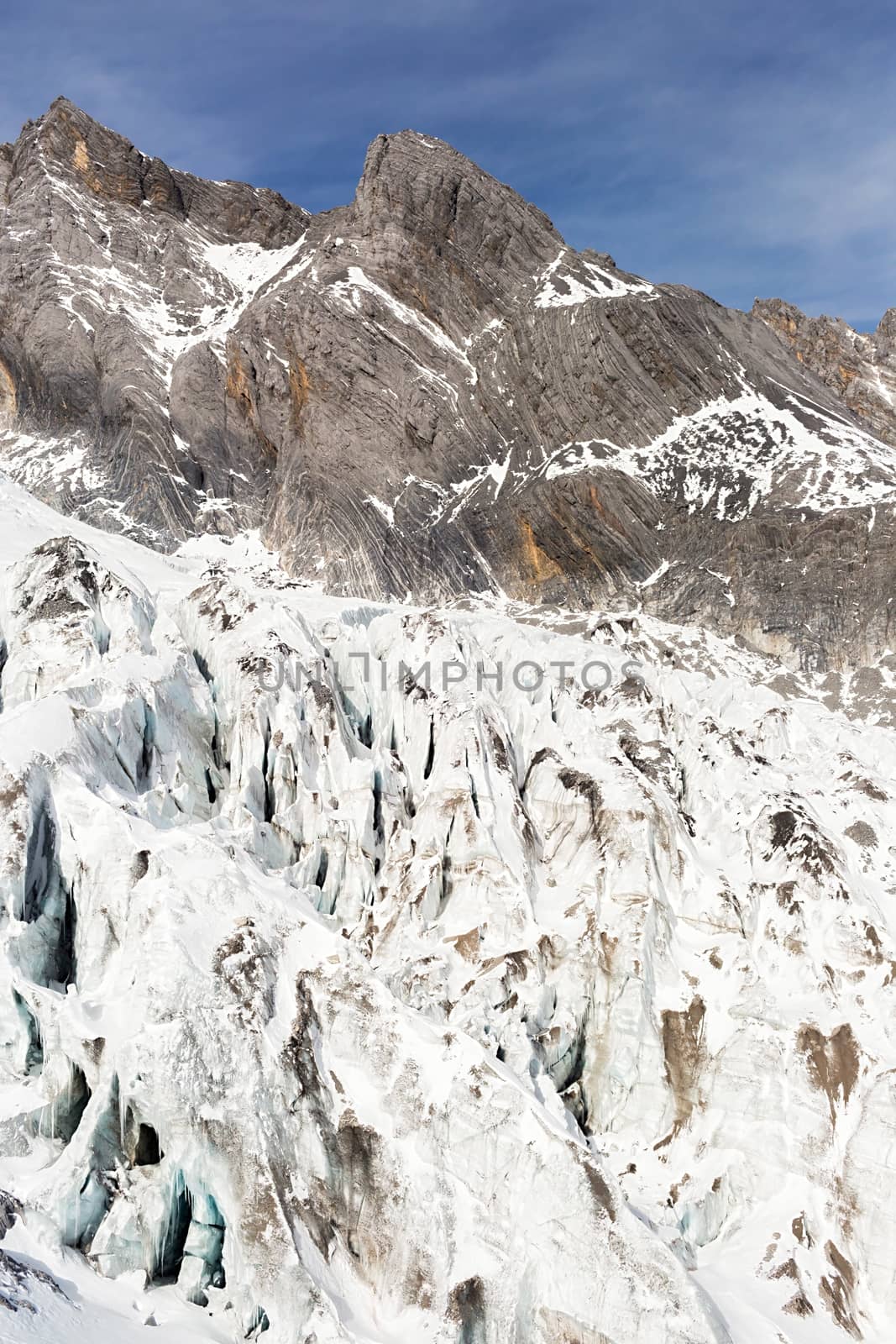 Jade Dragon Snow Mountain (Yulong Snow Mountain) located at Lijiang, Yunnan, China