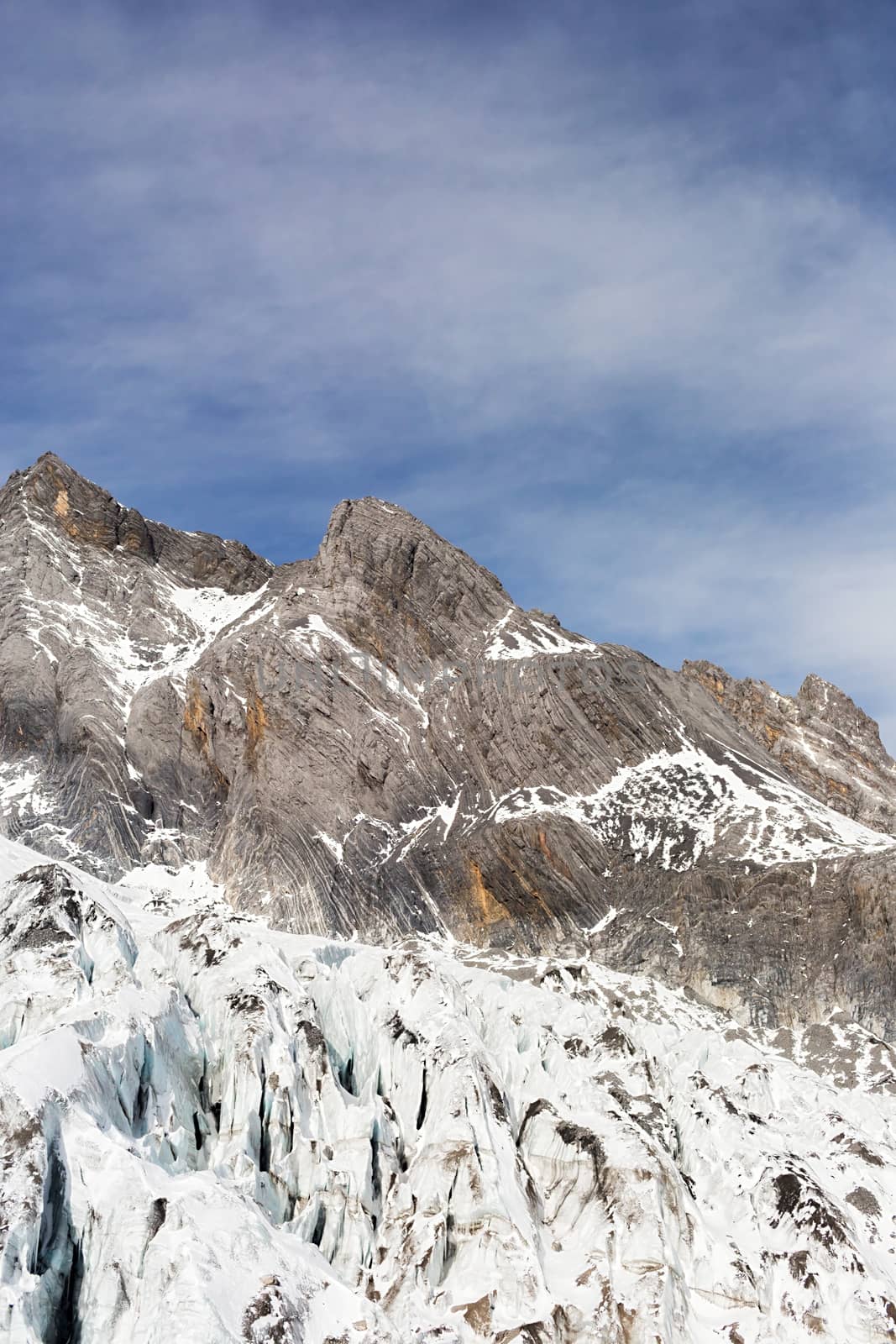 Jade Dragon Snow Mountain (Yulong Snow Mountain) located at Lijiang, Yunnan, China