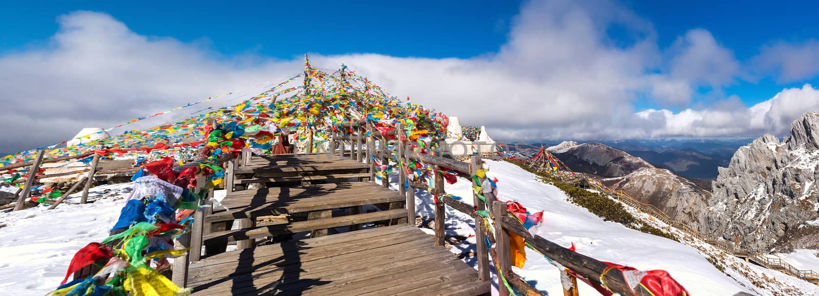 Shika Snow Mountain in Yunnan, China