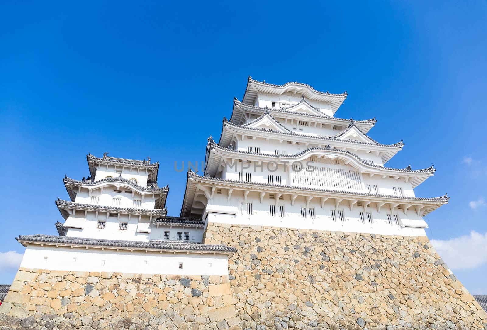 Himeji Castle in Japan by leungchopan