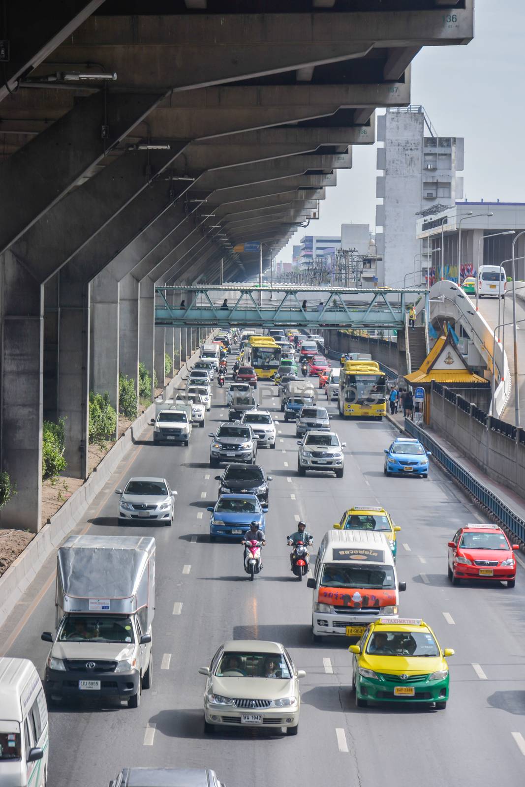 Bangkok, Thailand - September 06, 2016 : Traffic congestion on K by rakoptonLPN
