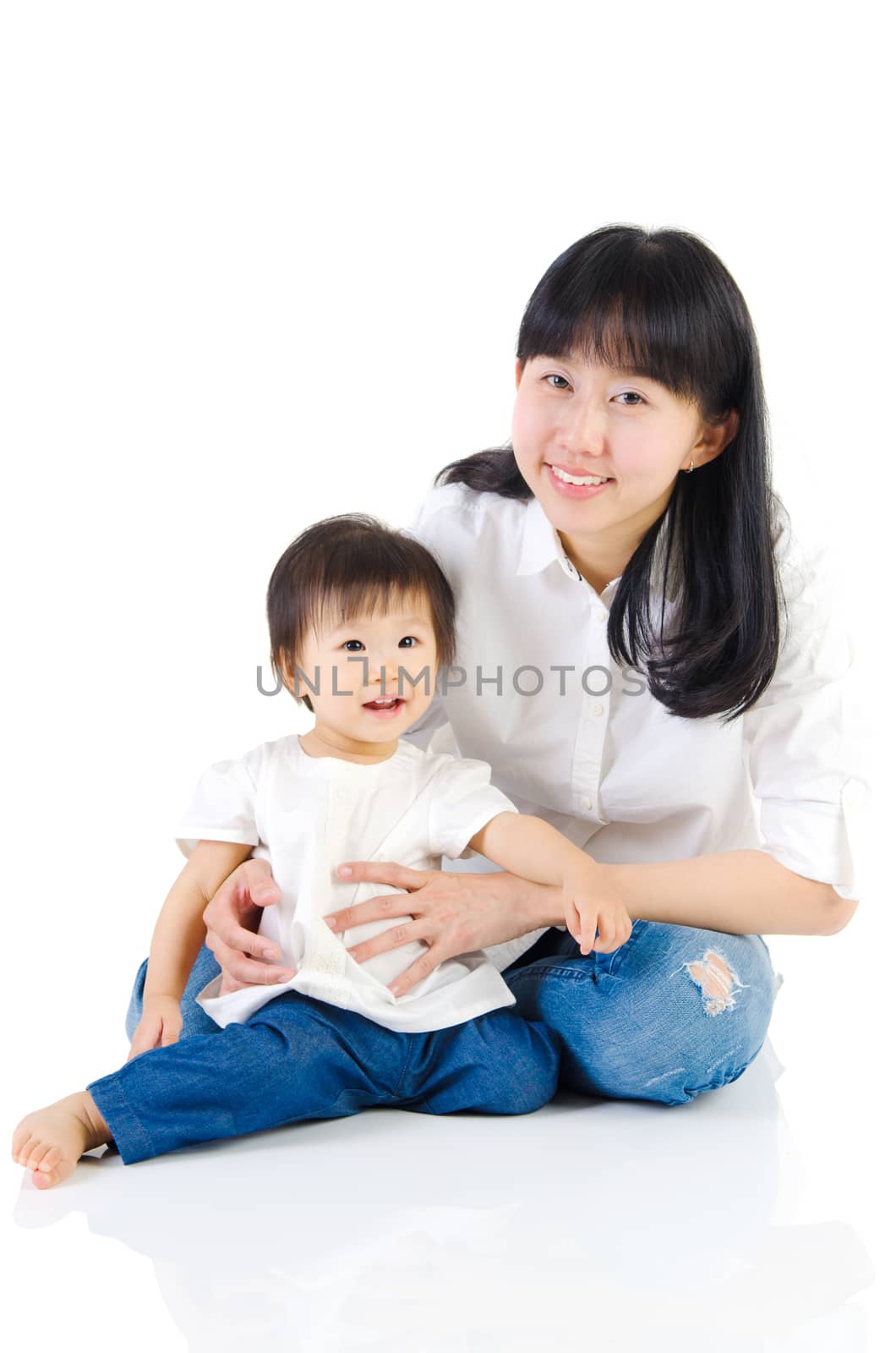 Asian mother and her daughter indoor portrait