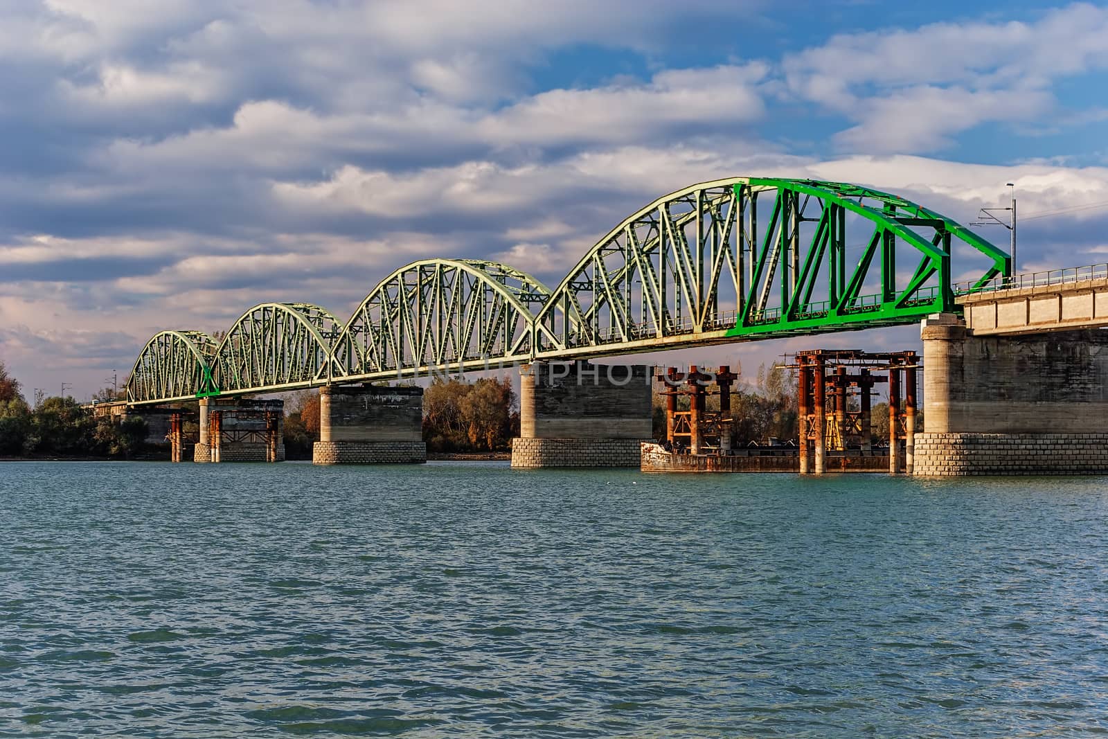 steel bridge across river by vladimirnenezic