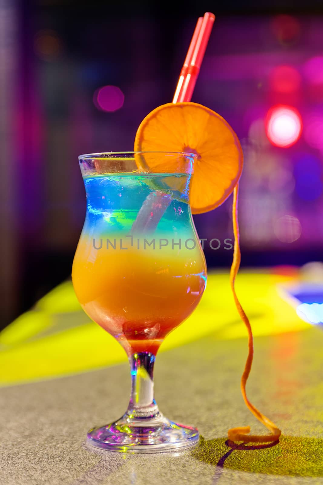 cocktail at bar by vladimirnenezic