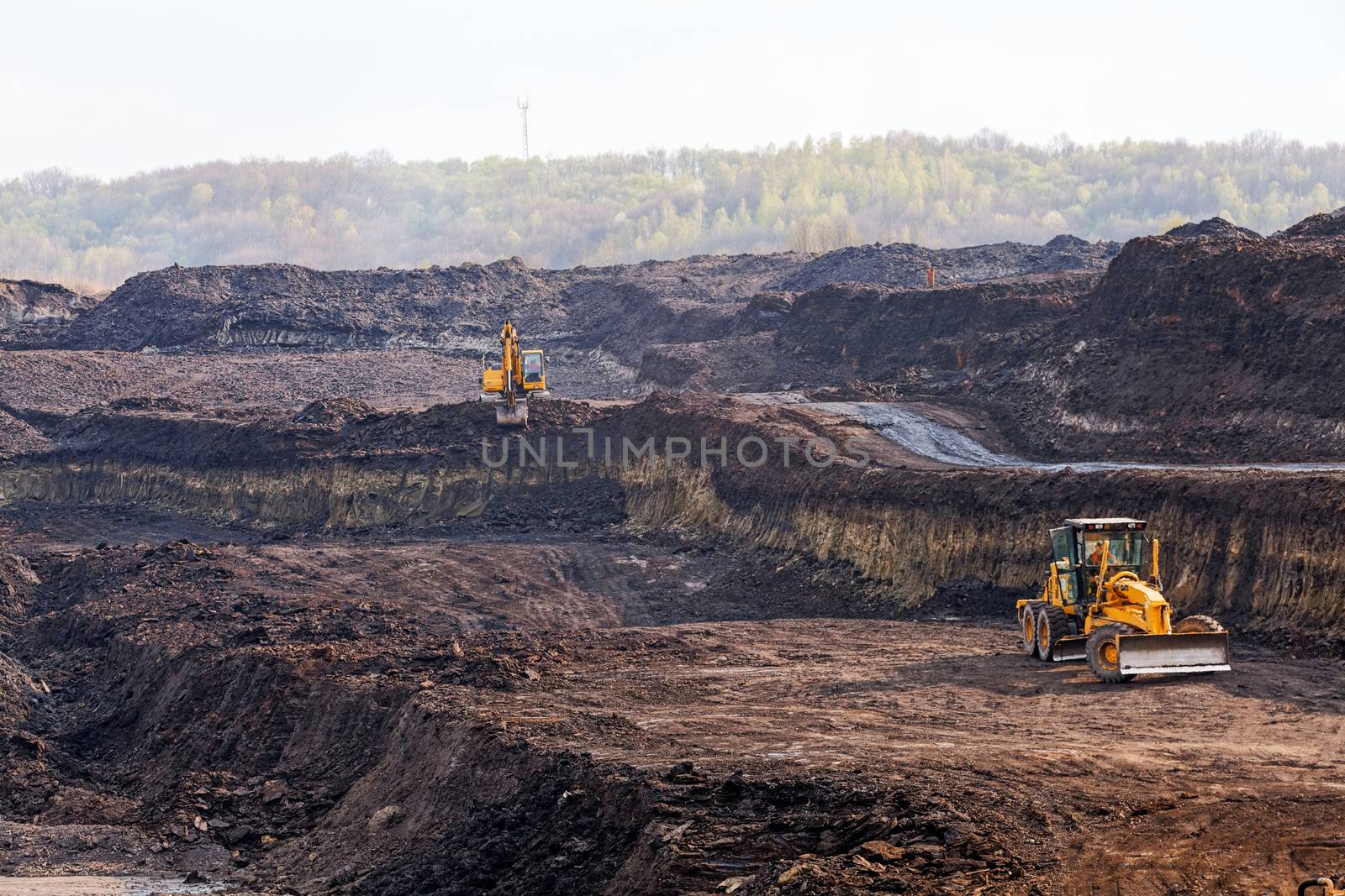 open mining pit by vladimirnenezic