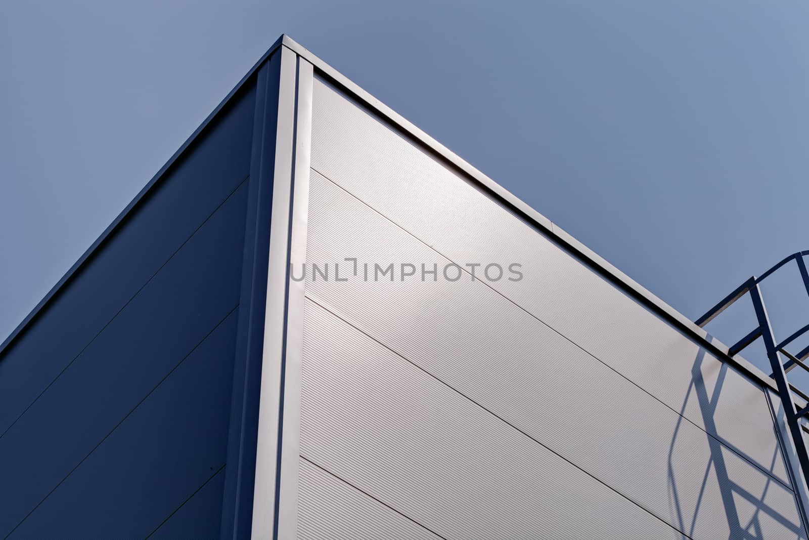 Details of aluminum facade and aluminum panels