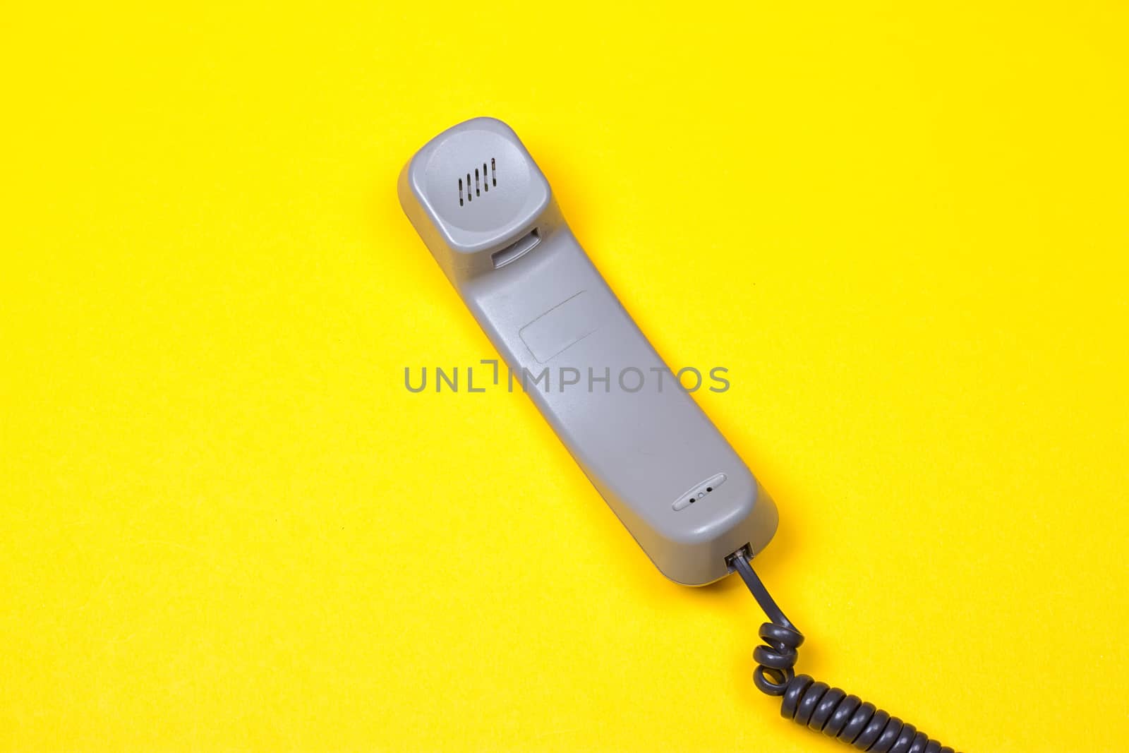 Top view of gray telephone handset by victosha