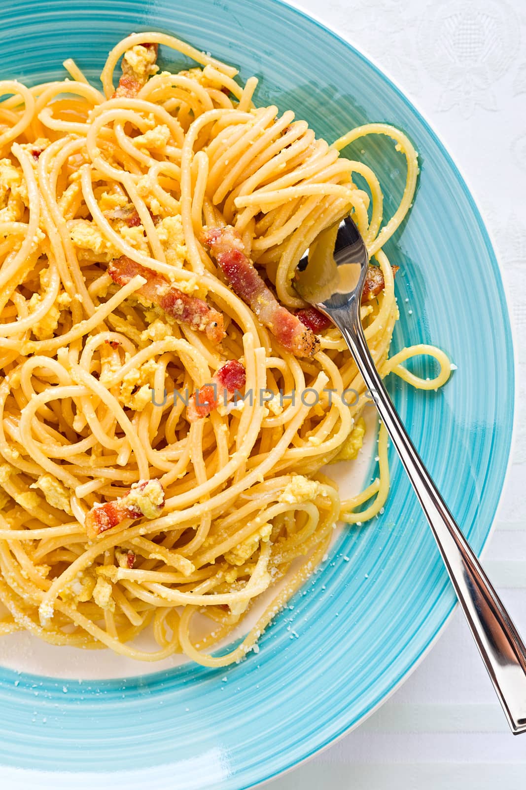 Italian spaghetti carbonara by LuigiMorbidelli