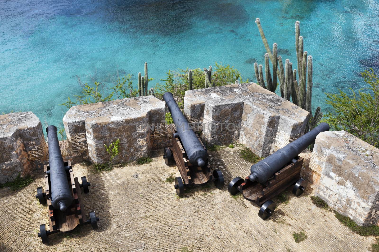 Cannons of fort Beekenburg on Curacao