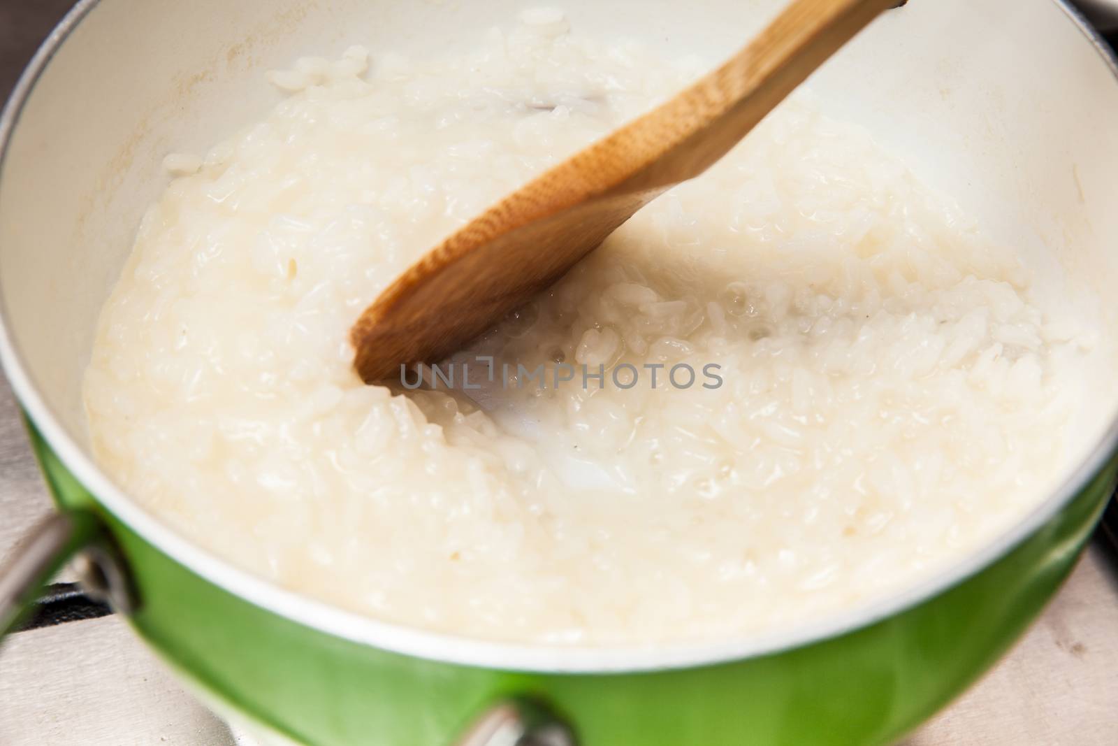 Rice Pudding with cinnamon and raisins preparation : Rice preparation