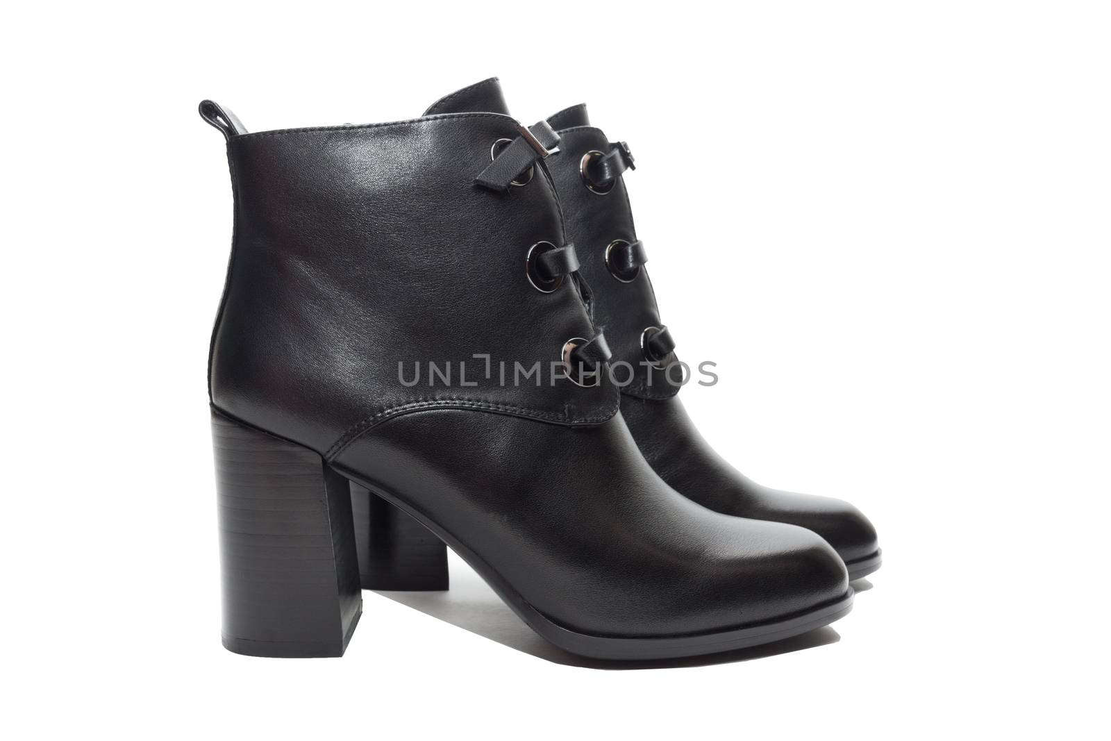 Female winter leather shoes by AlexBush