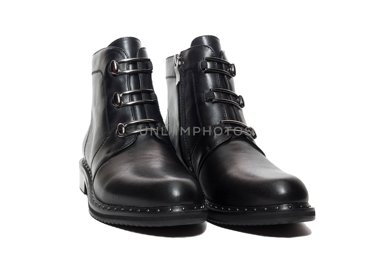 Female winter leather shoes by AlexBush