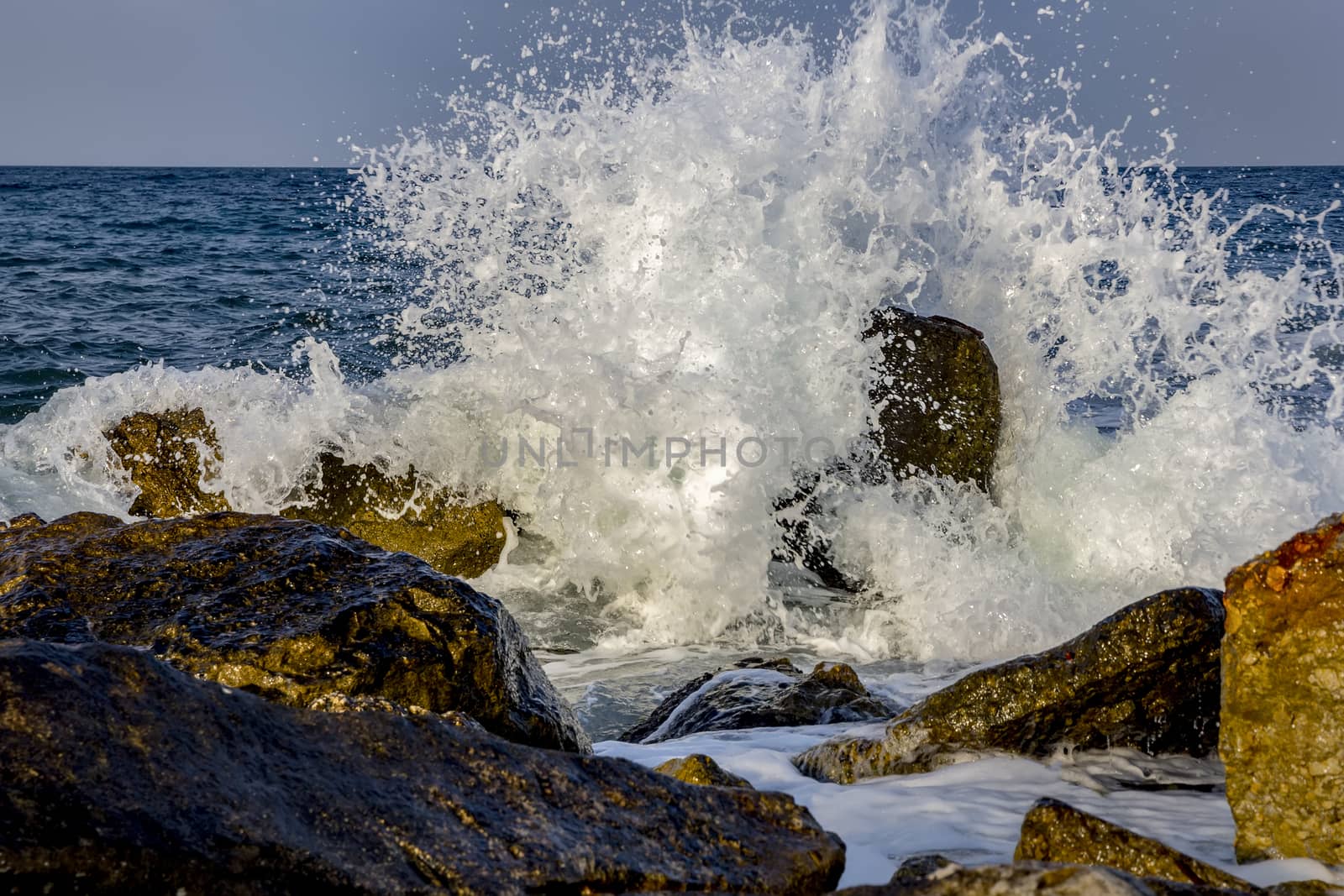 sea waves smashed on rocks by EdVal