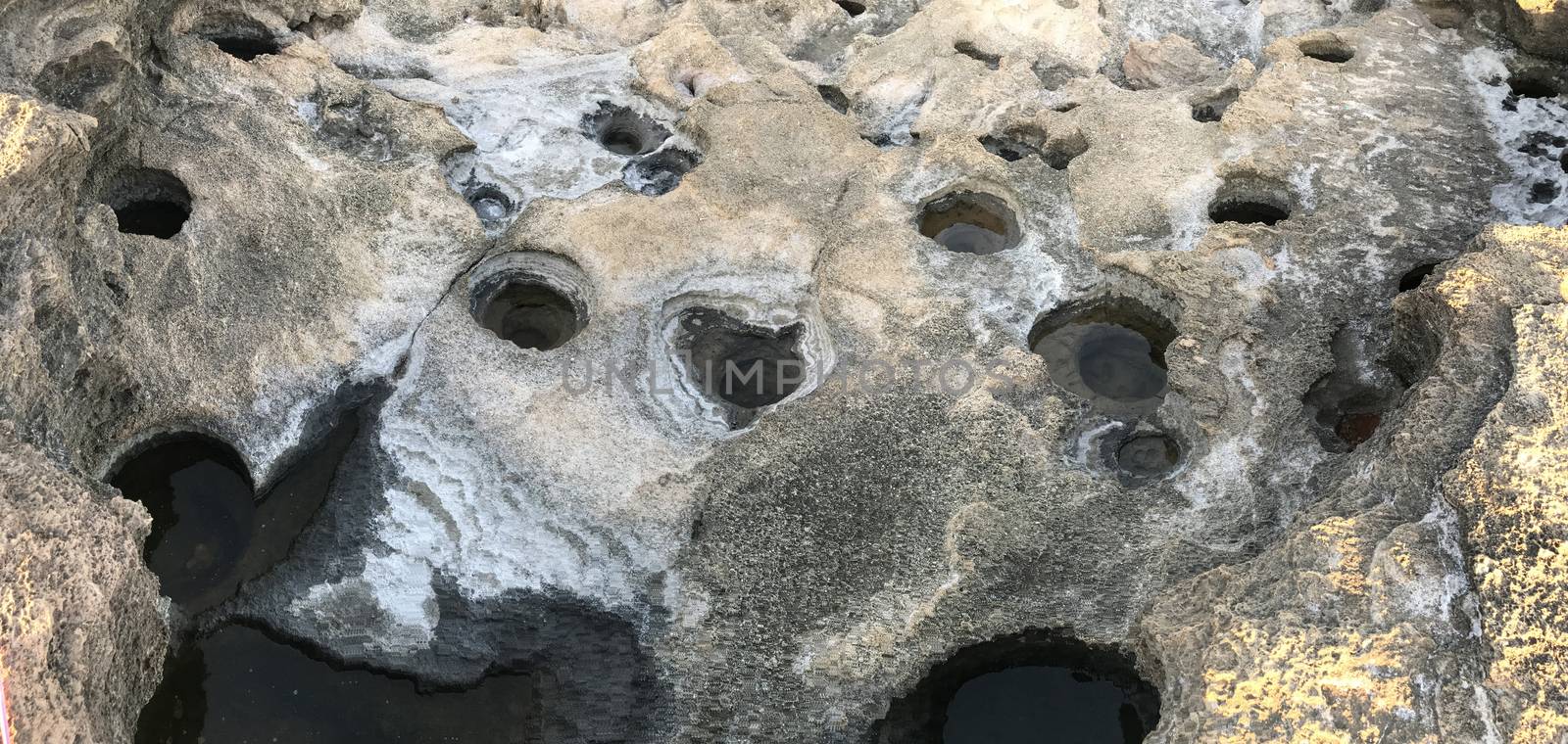 cavities and holes in rocks