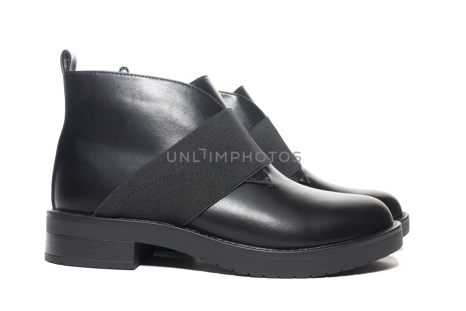 Female winter leather shoes by AlexBush