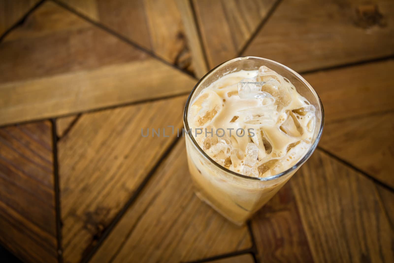 iced coffee glass by antpkr
