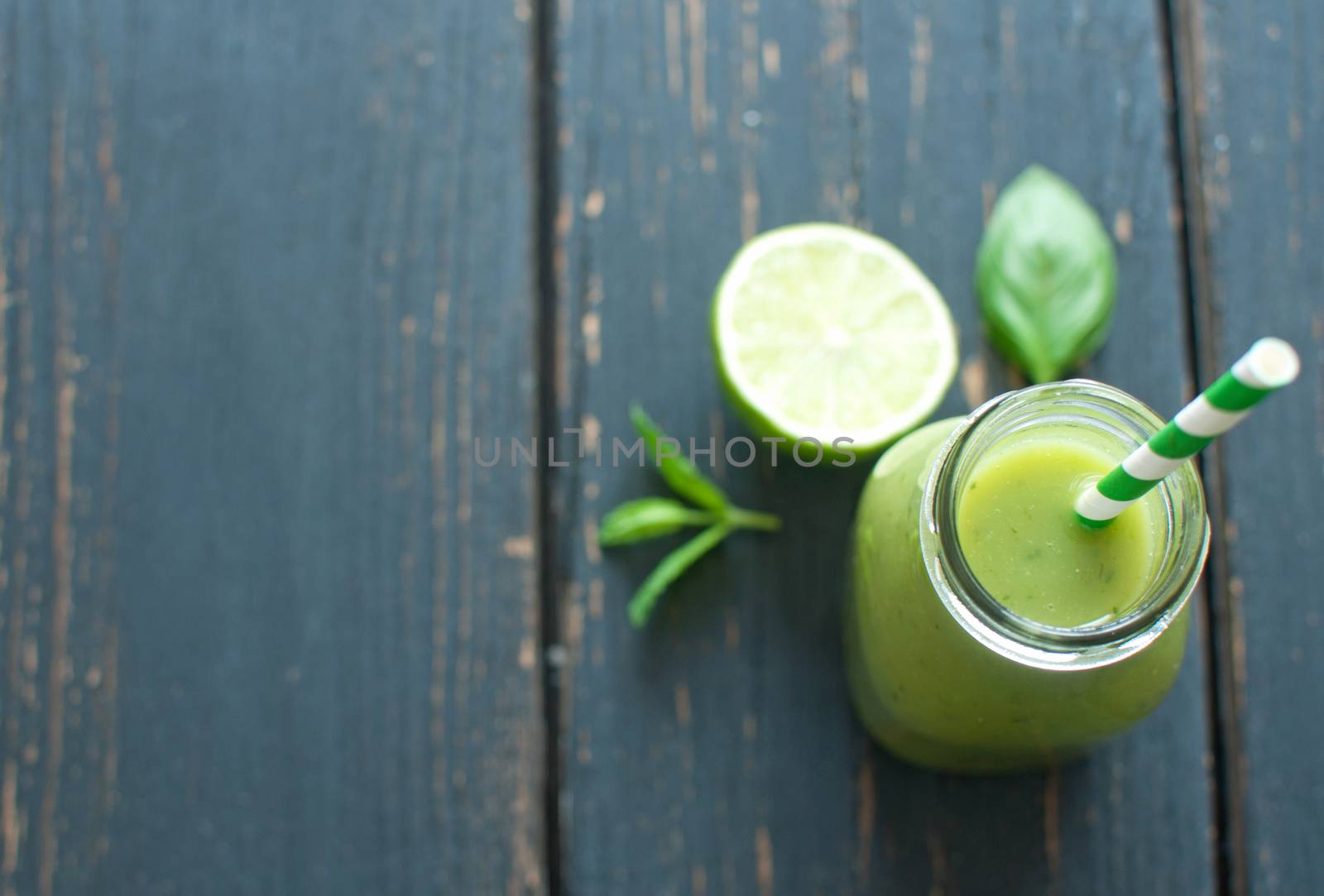 Green smoothie  by unikpix