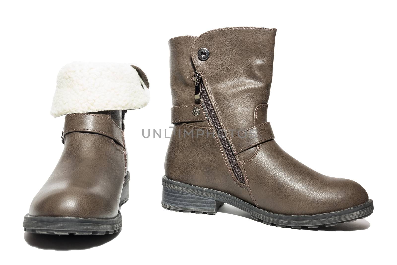 Female winter leather shoes by AlexBush