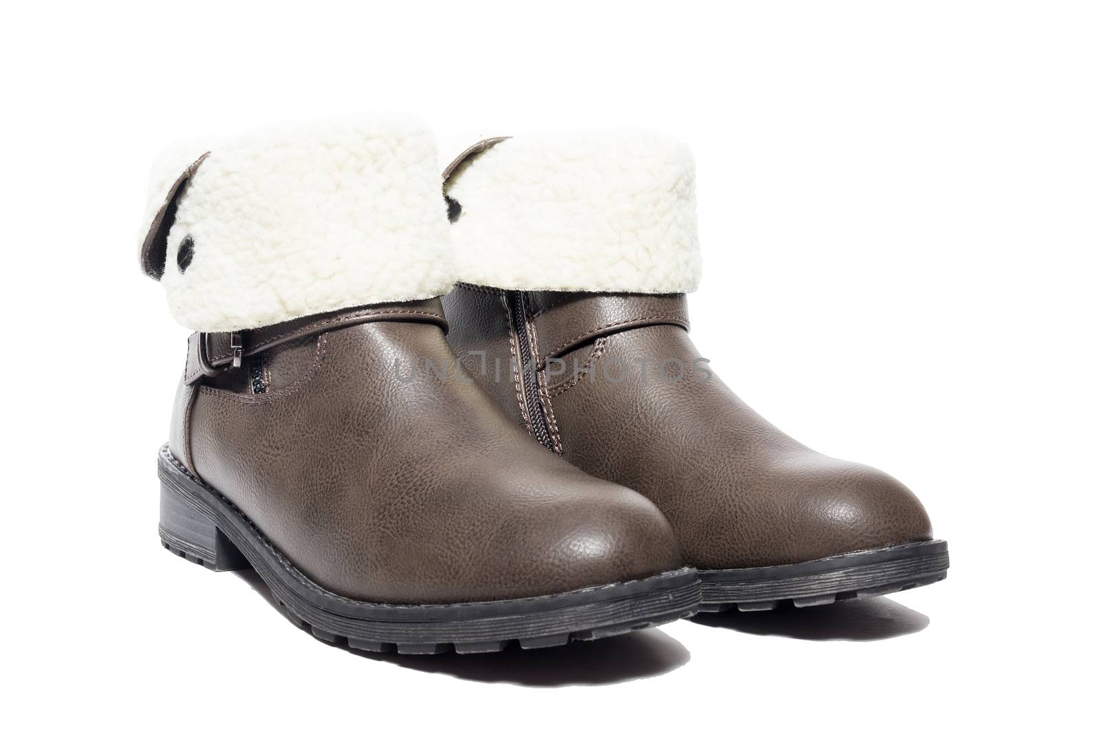 Female winter leather shoes by AlexBush