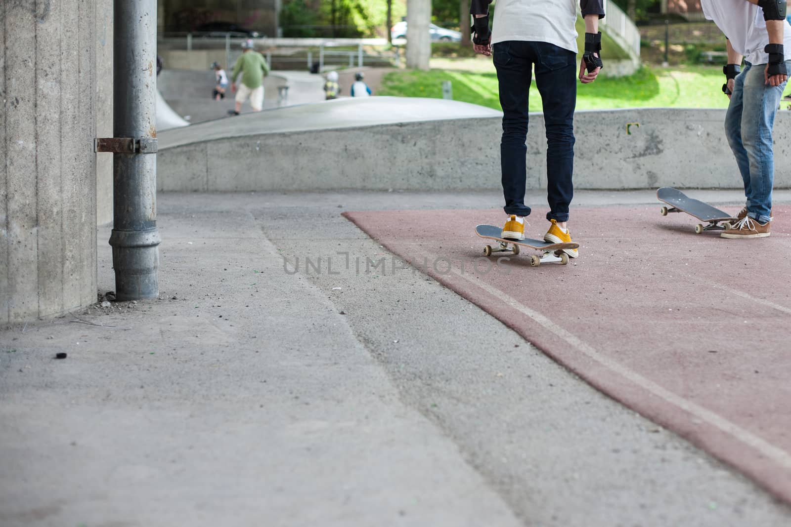 Powerful funny young guys are trained in a skate park by Softulka