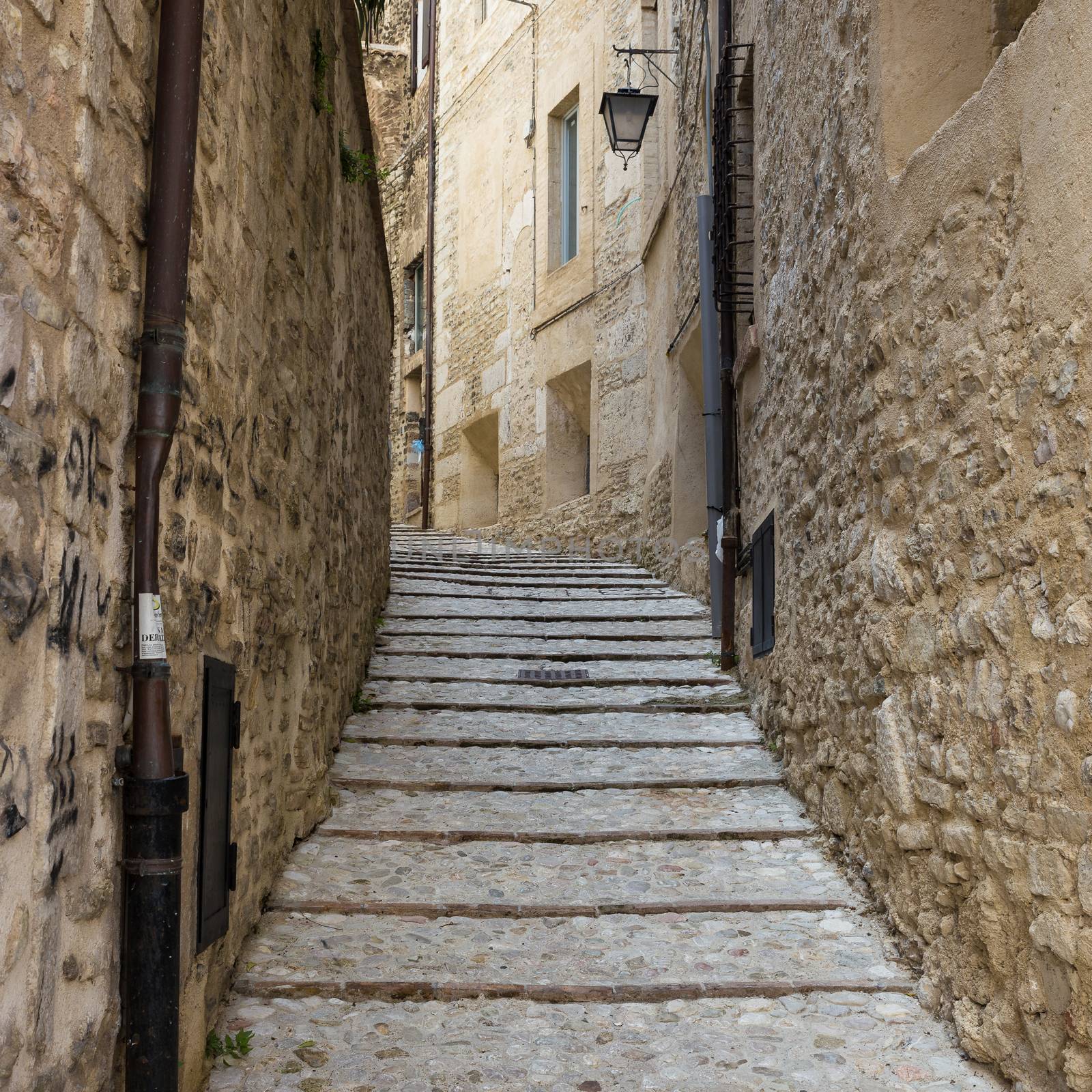 the alley of Spoleto by alanstix64